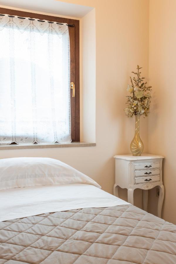 Il Casolare Bed & Breakfast Gradara Ngoại thất bức ảnh